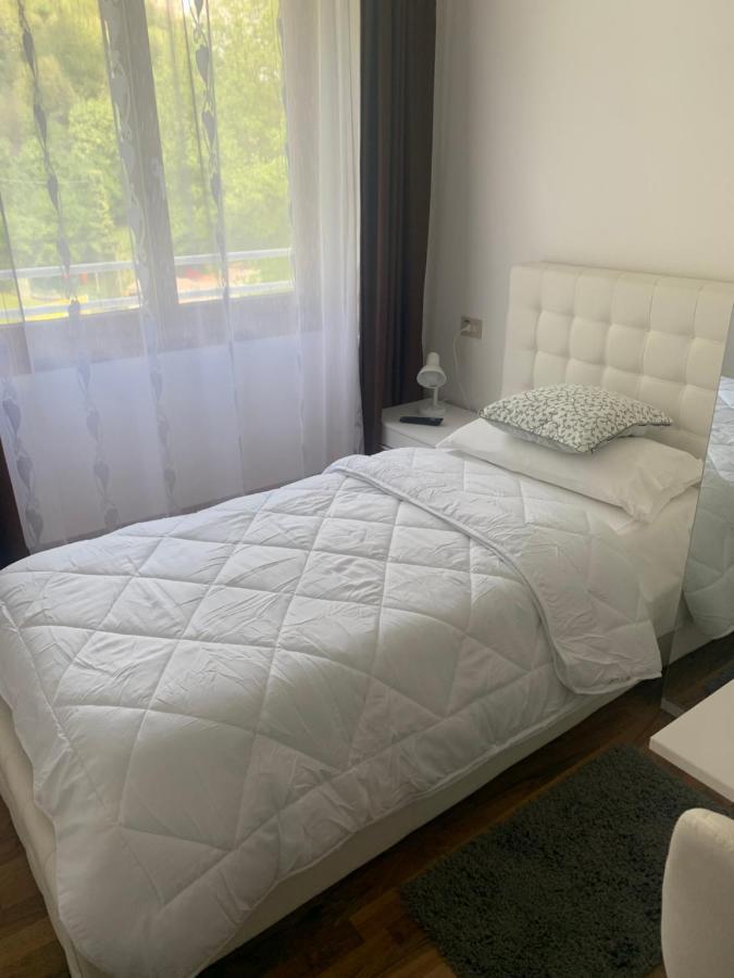 Albergo Al Lago Анфо Екстер'єр фото