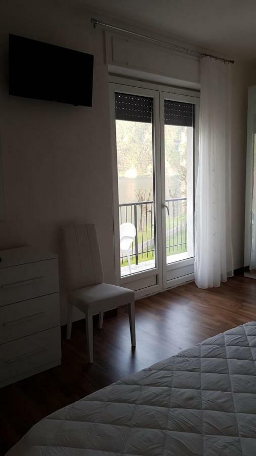 Albergo Al Lago Анфо Екстер'єр фото